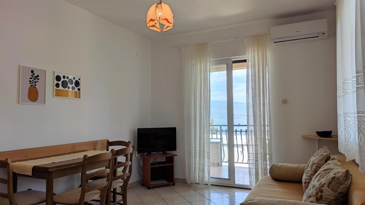 Apartments Ljilja Sea View スラティネ エクステリア 写真